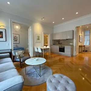 Luxury 2br Neubaugasse Wien