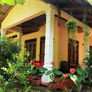 Subha Habitación en casa particular Sigiriya