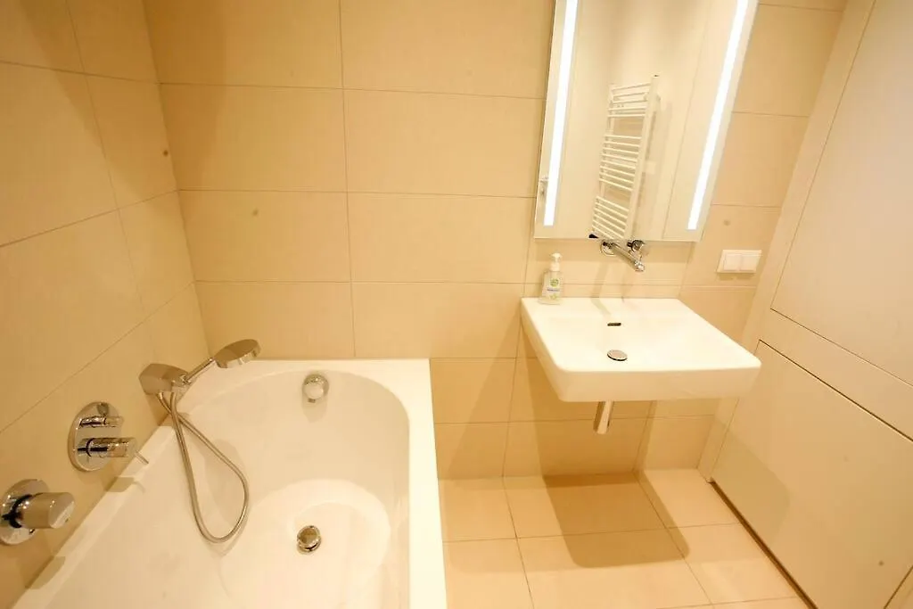 Top Central Apartment on Karlsplatz Wien