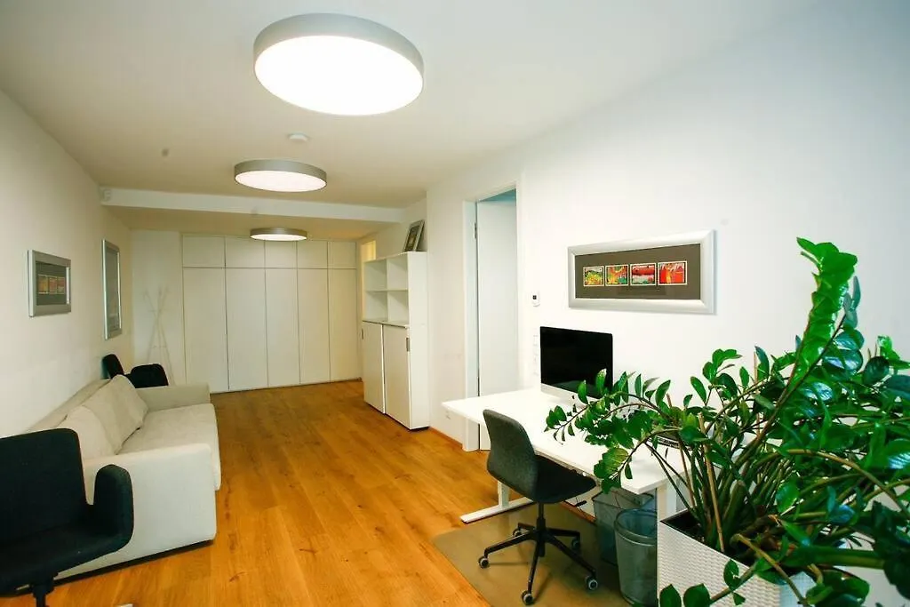 Top Central Apartment on Karlsplatz Wien 0*,  Österreich